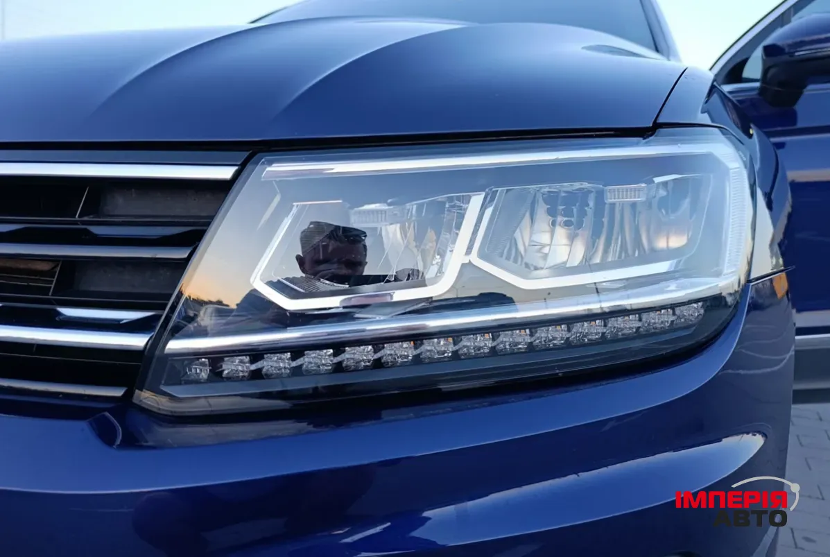 Volkswagen Tiguan - фото 9