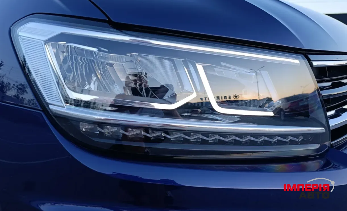 Volkswagen Tiguan - фото 8