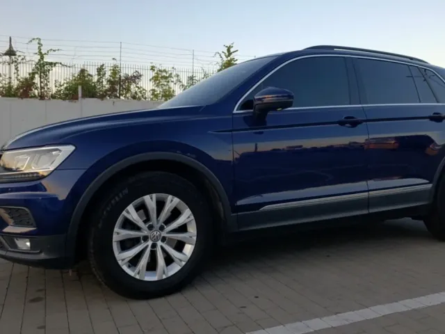 Volkswagen Tiguan - фото 3