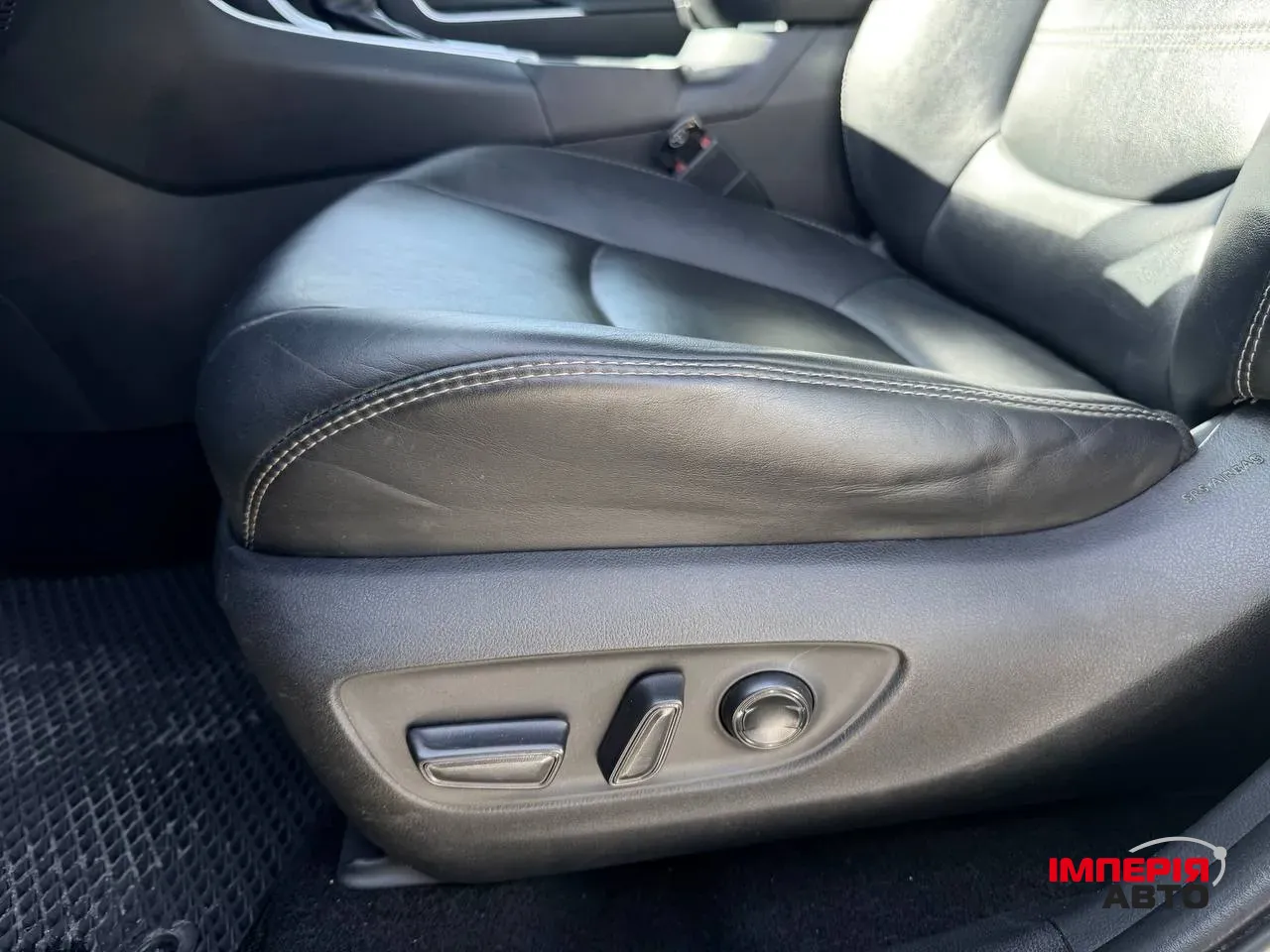 Toyota RAV4 - фото 33