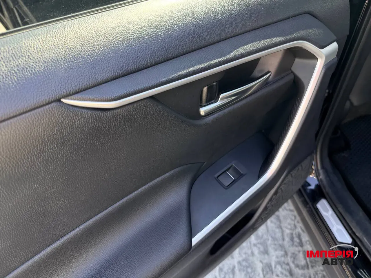 Toyota RAV4 - фото 24