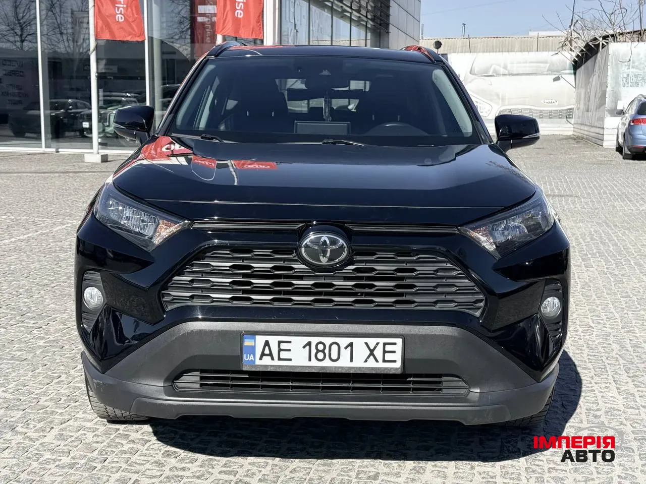 Toyota RAV4 - фото 2