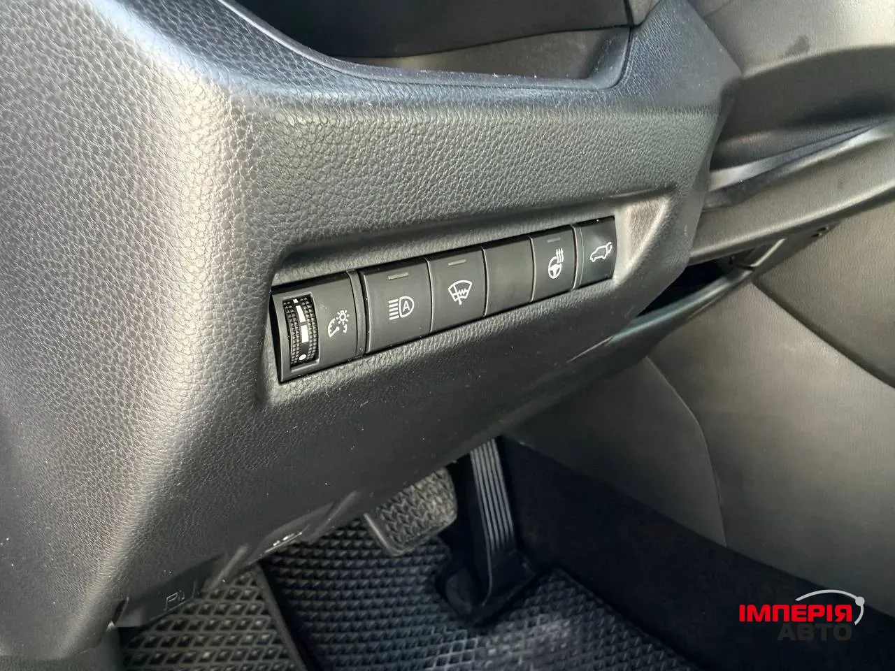 Toyota RAV4 - фото 32