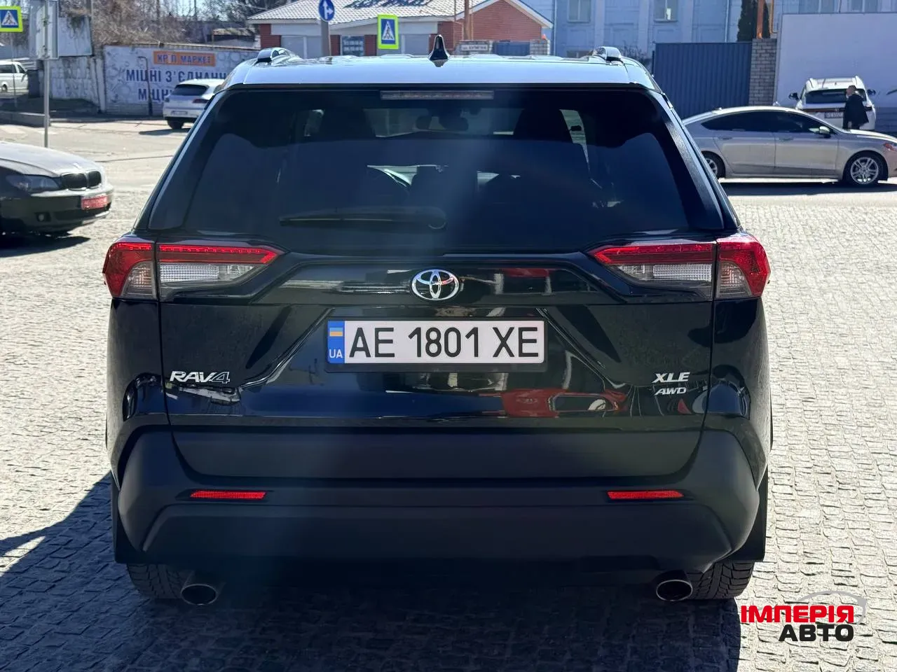 Toyota RAV4 - фото 6