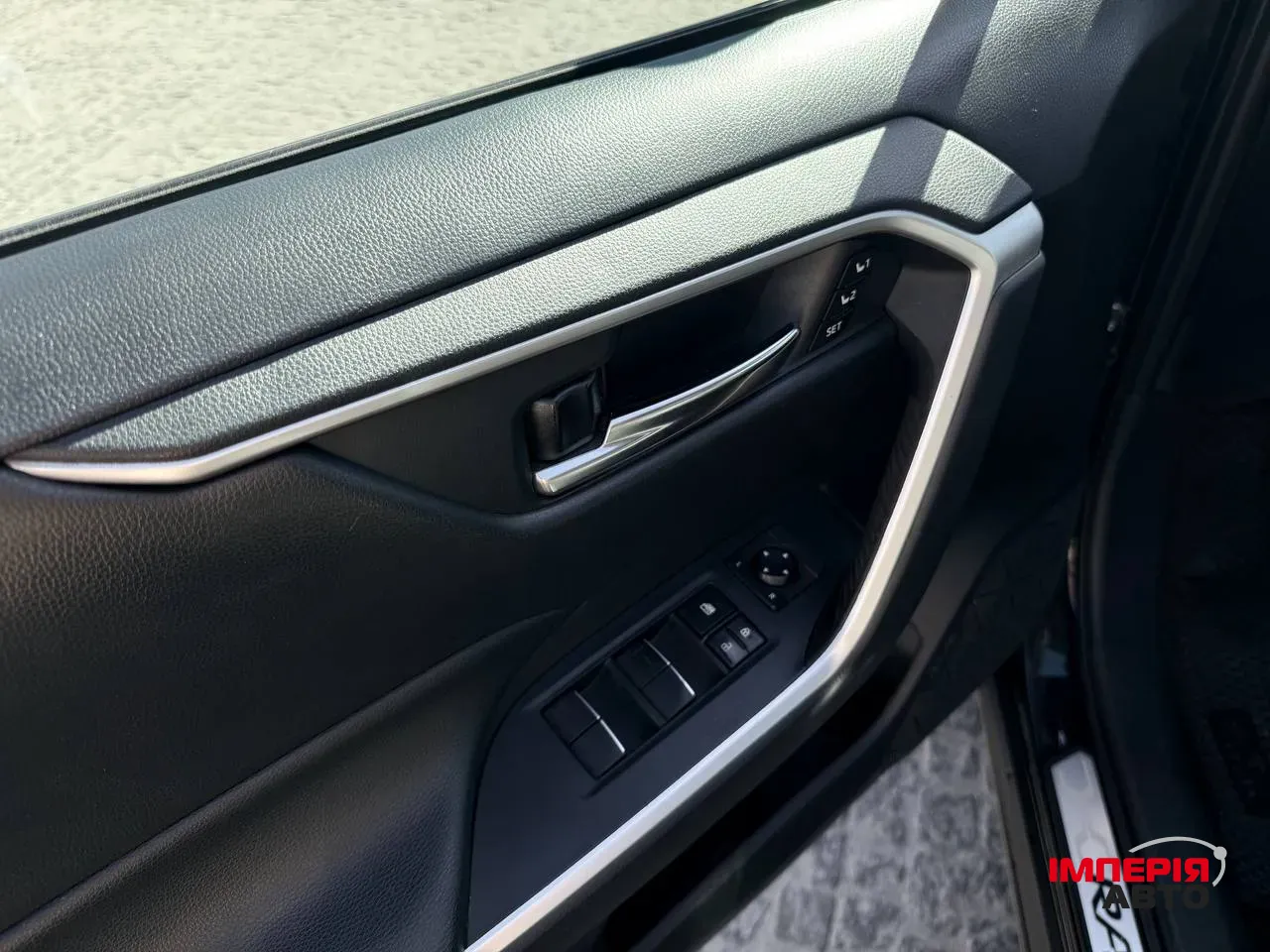 Toyota RAV4 - фото 36