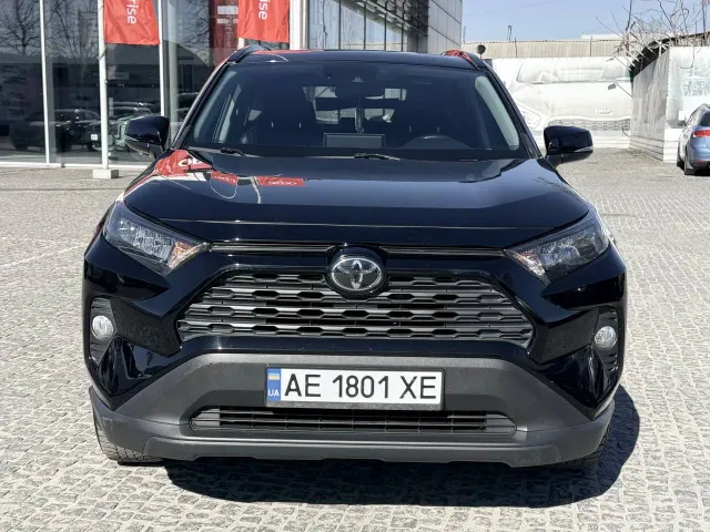 Toyota RAV4 - фото 2