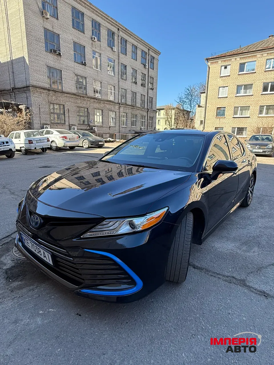 Toyota Camry - фото 3