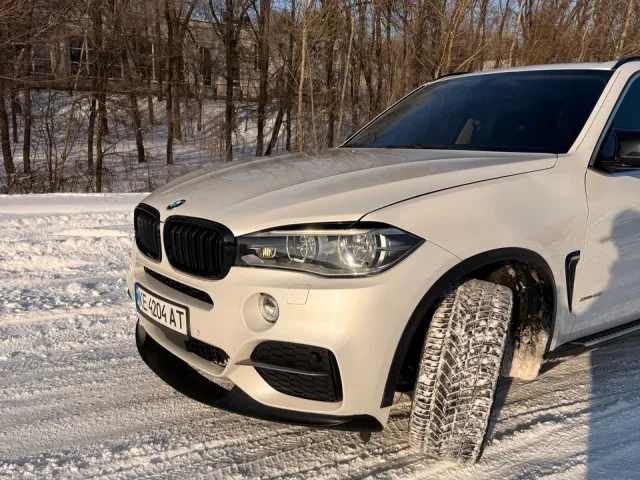 BMW X5 - фото 2