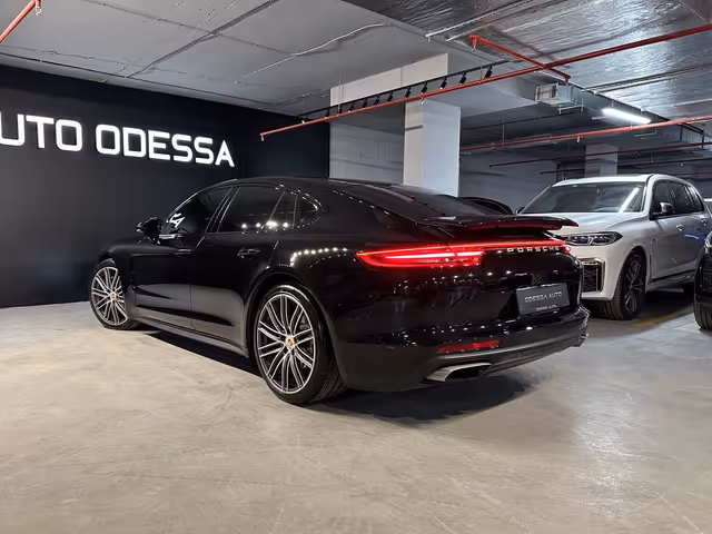 Porsche Panamera - зображення 4