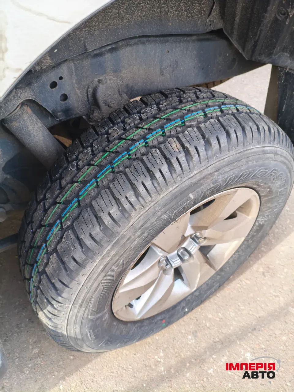 Toyota Land Cruiser Prado - фото 3