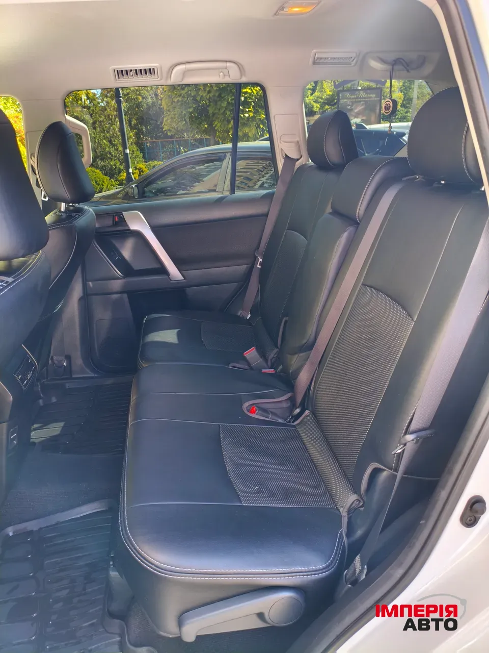 Toyota Land Cruiser Prado - фото 12