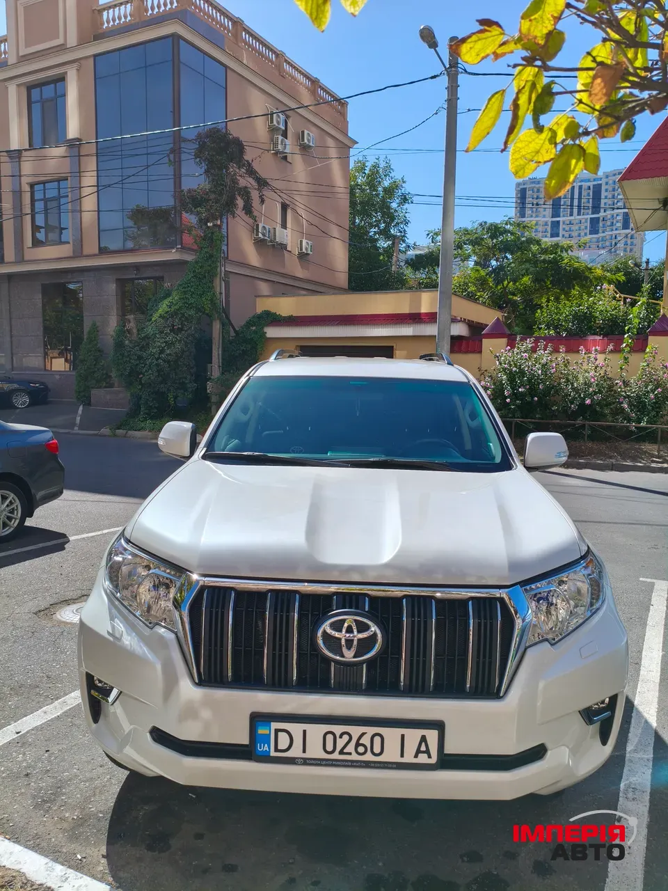 Toyota Land Cruiser Prado - фото 1