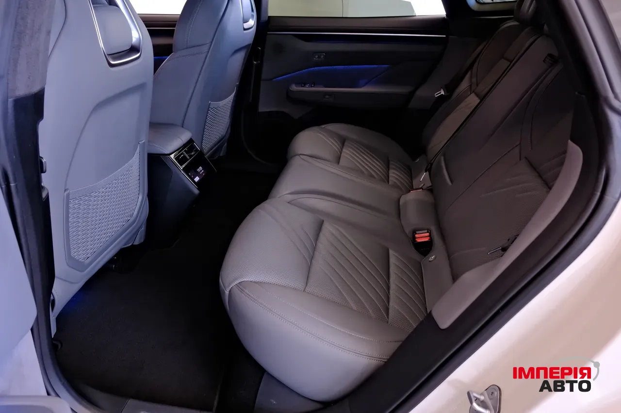 Zeekr 001 - фото 8