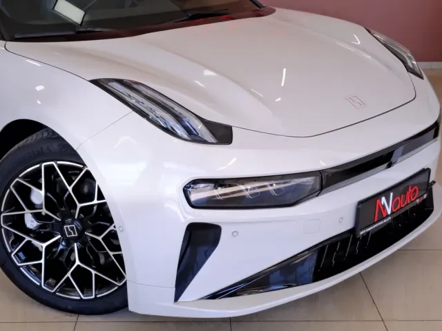 Zeekr 001 - фото 3