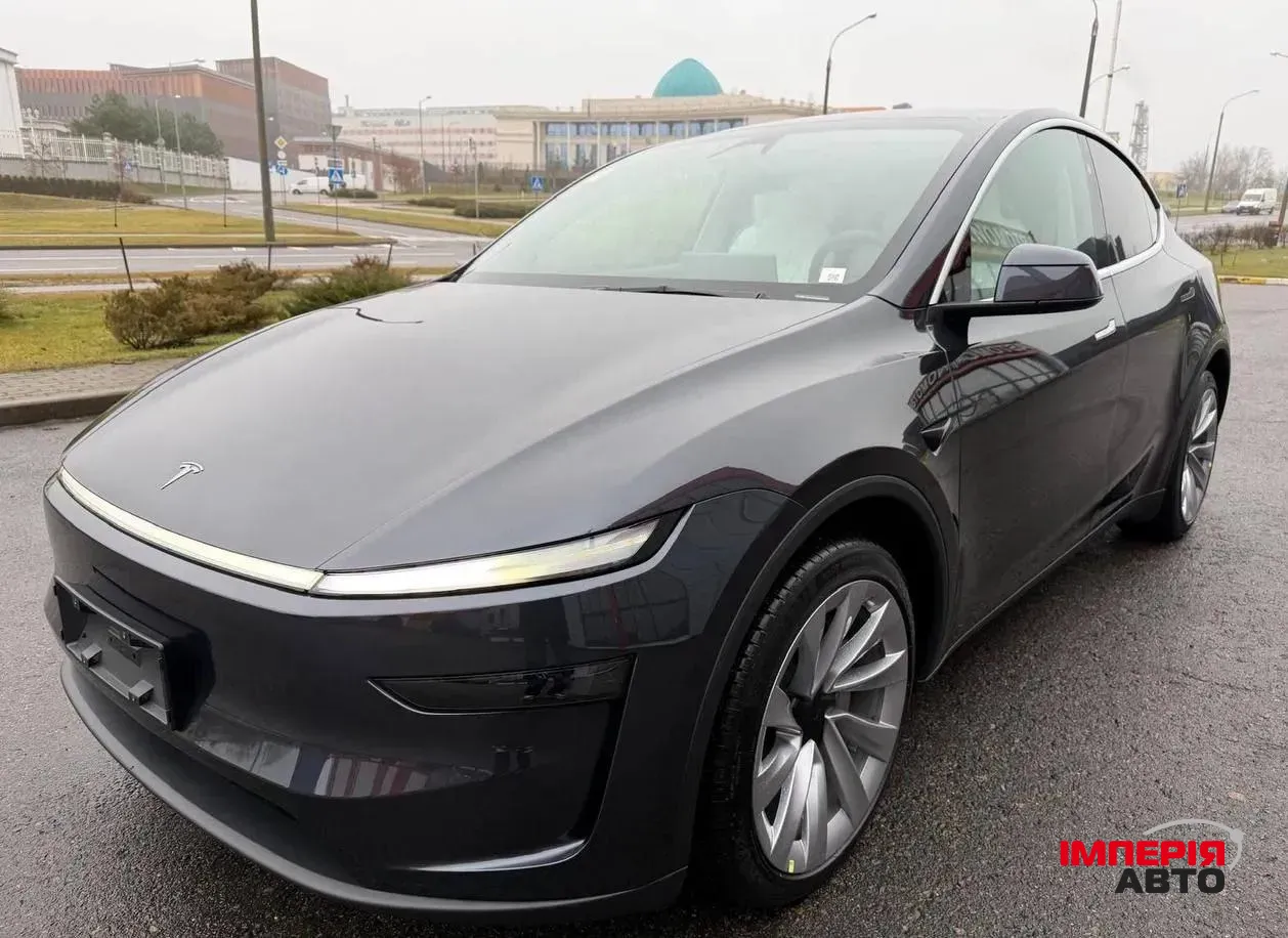 Tesla Model Y - фото 3