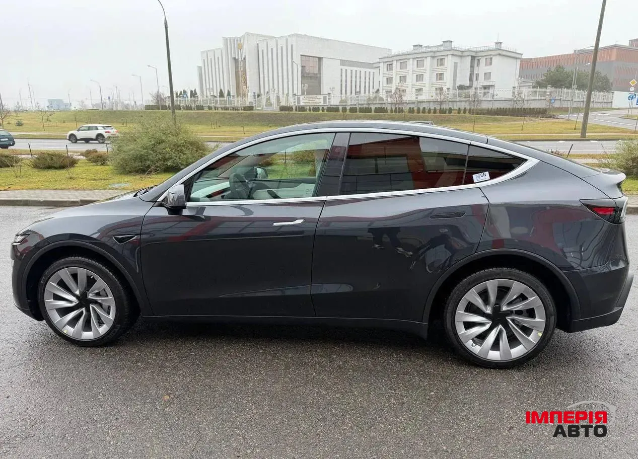 Tesla Model Y - фото 4
