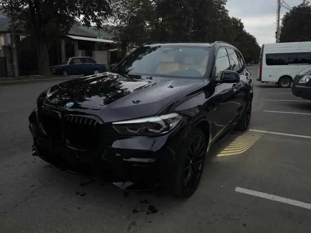 BMW X5 - фото 1