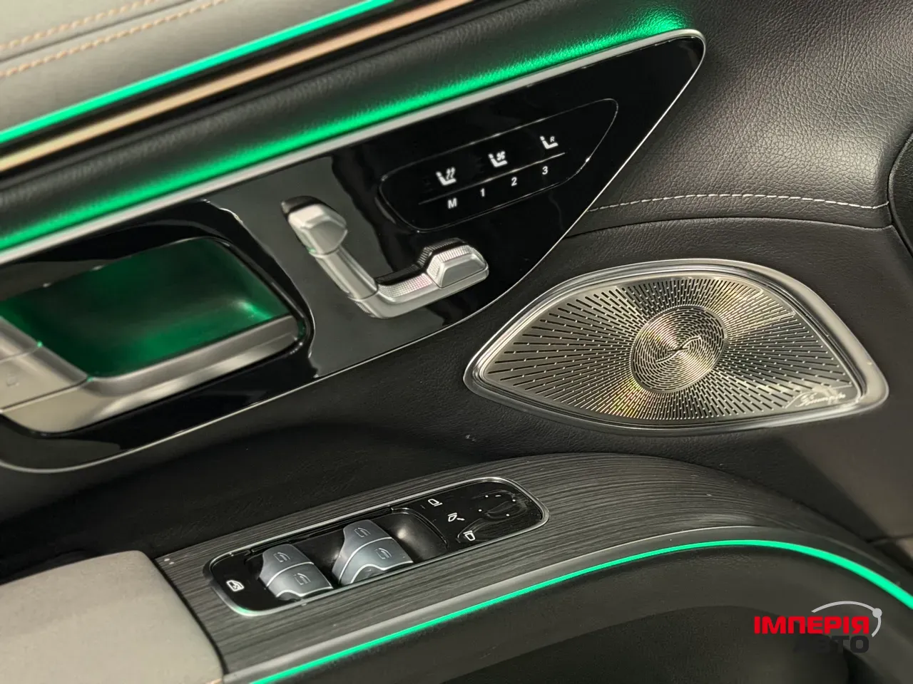 Mercedes-Benz EQS SUV - фото 24