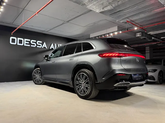 Mercedes-Benz EQS SUV - фото 5