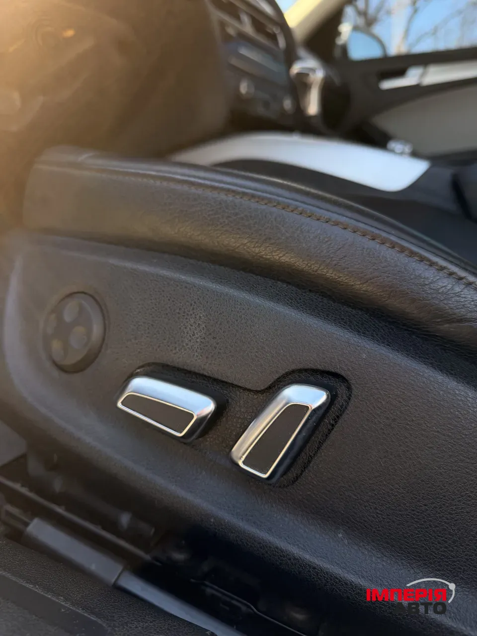 Audi A4 - фото 24