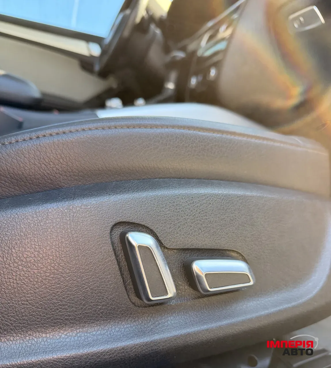 Audi A4 - фото 18