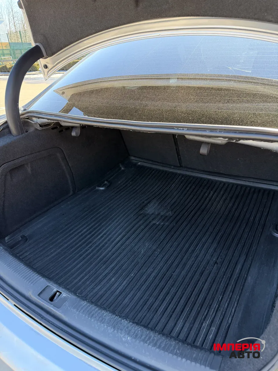 Audi A4 - фото 30