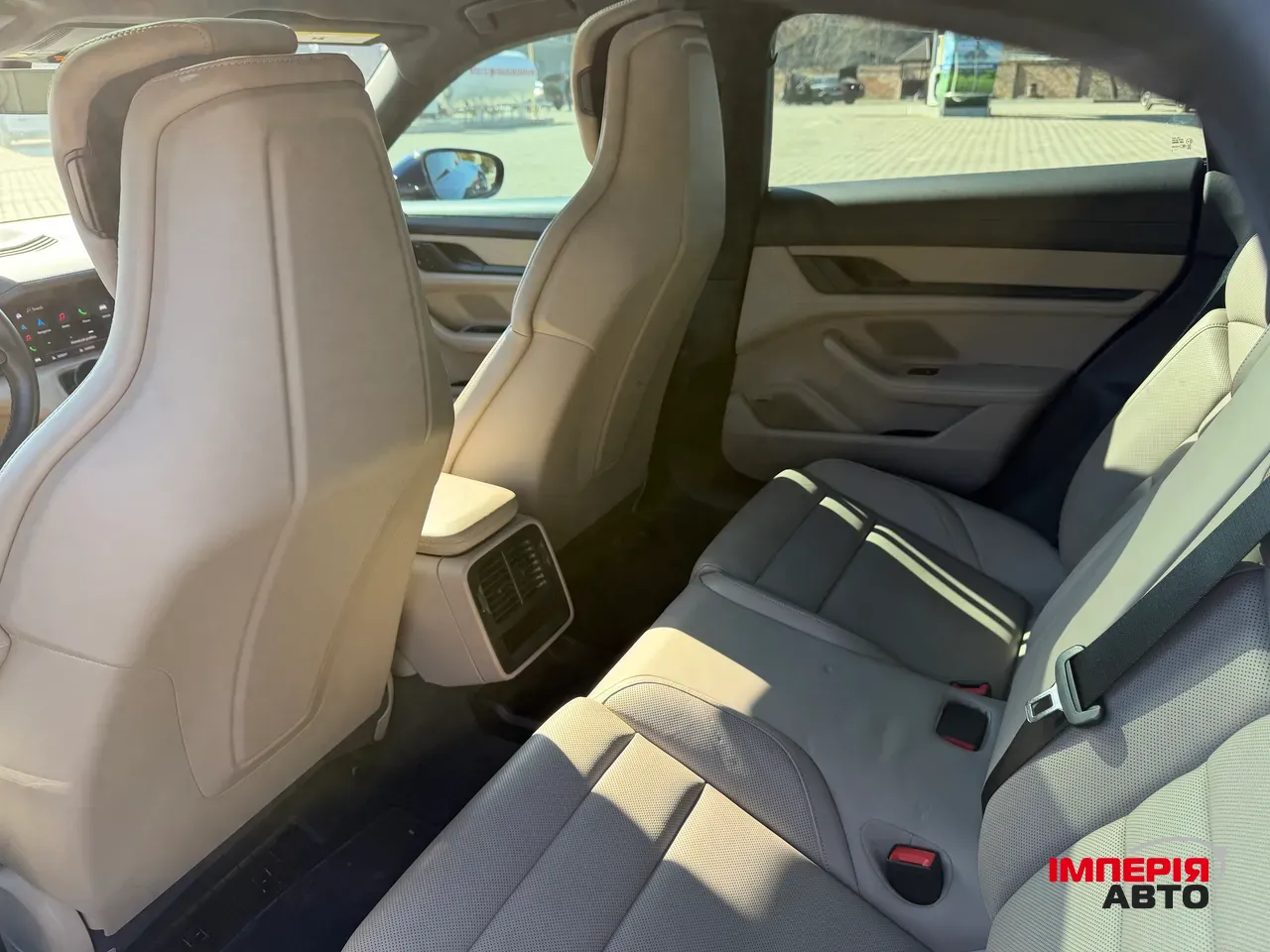 Porsche Taycan - фото 26