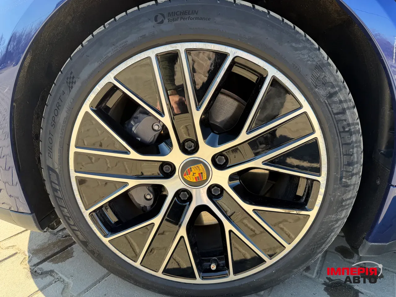 Porsche Taycan - фото 40