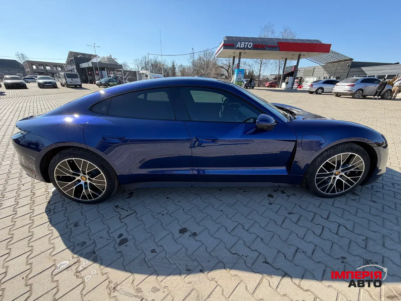 Porsche Taycan - фото 12