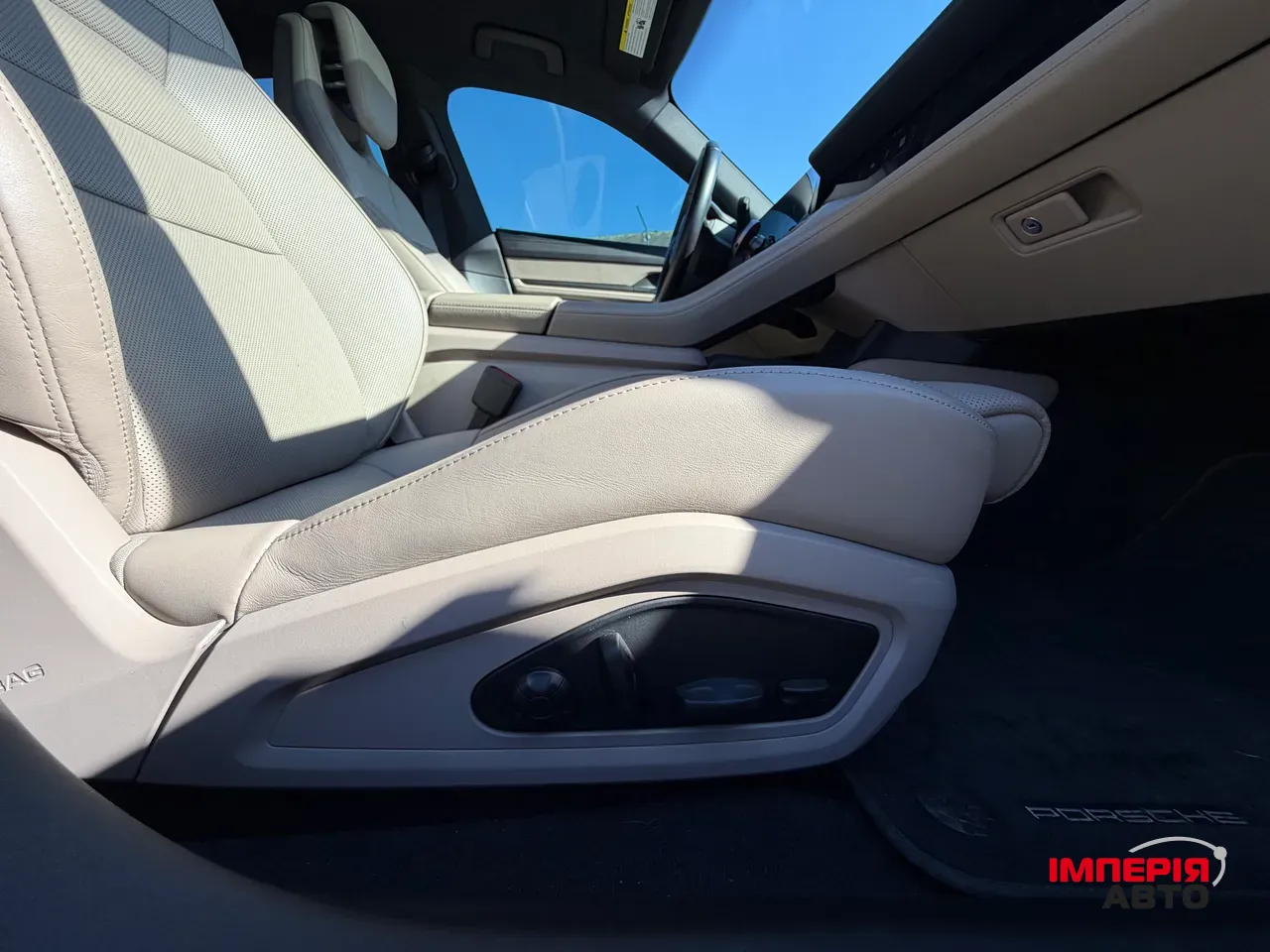 Porsche Taycan - фото 36