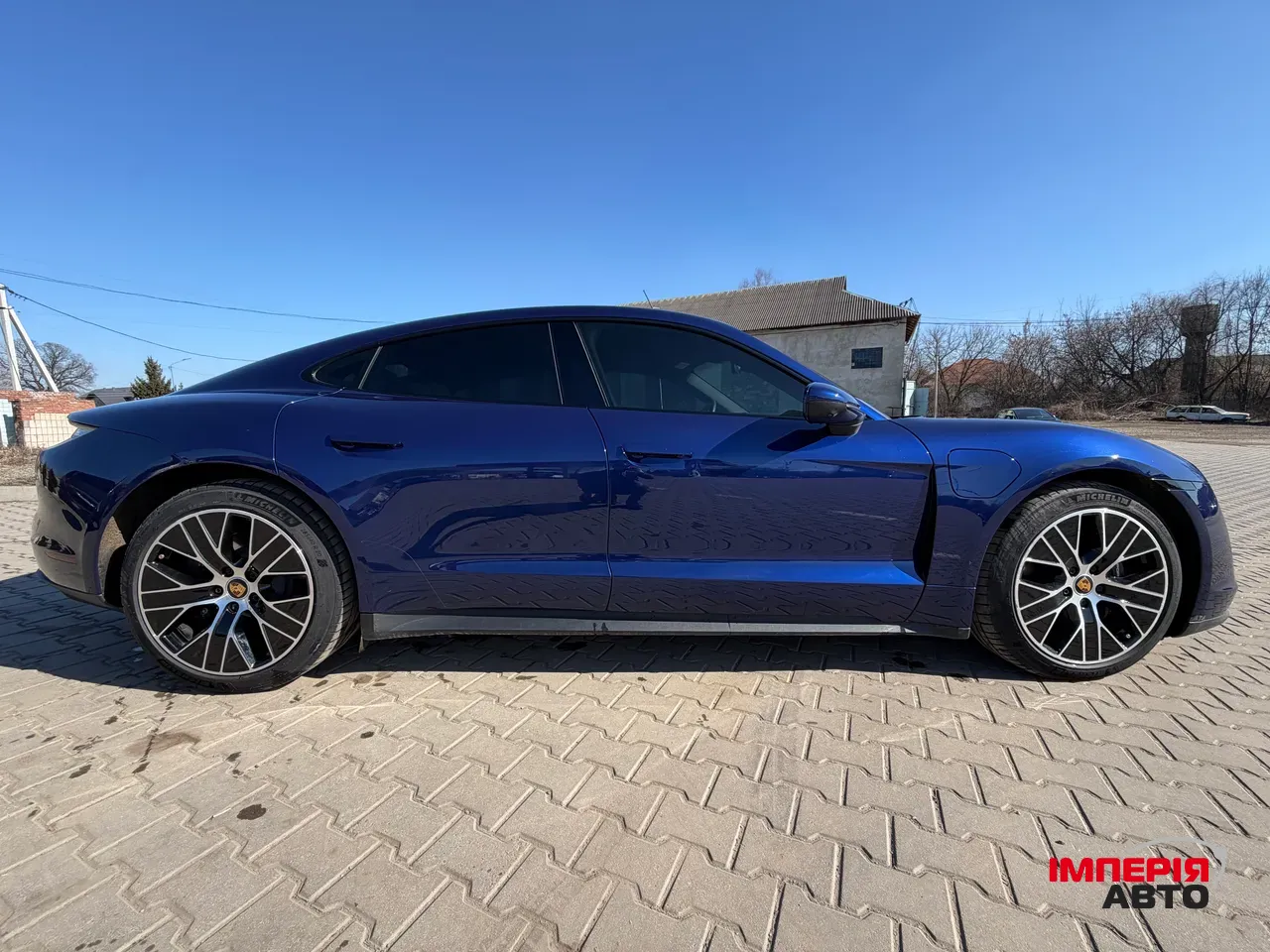 Porsche Taycan - фото 18