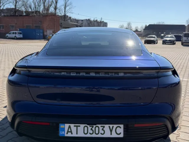 Porsche Taycan - фото 5