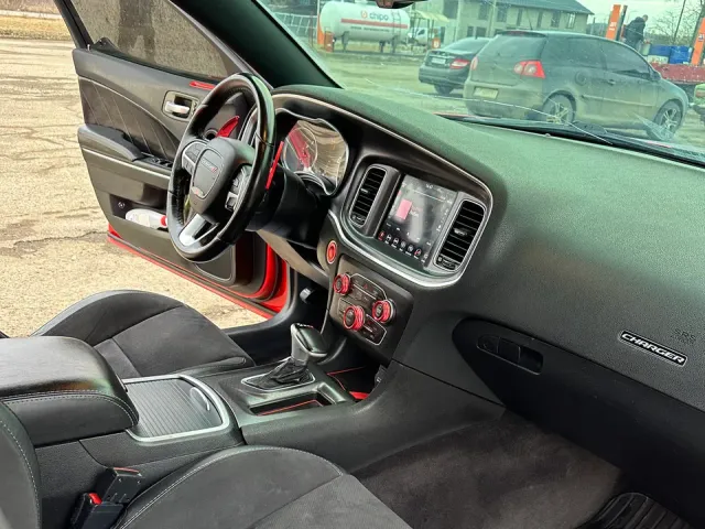 Dodge Charger - фото 3