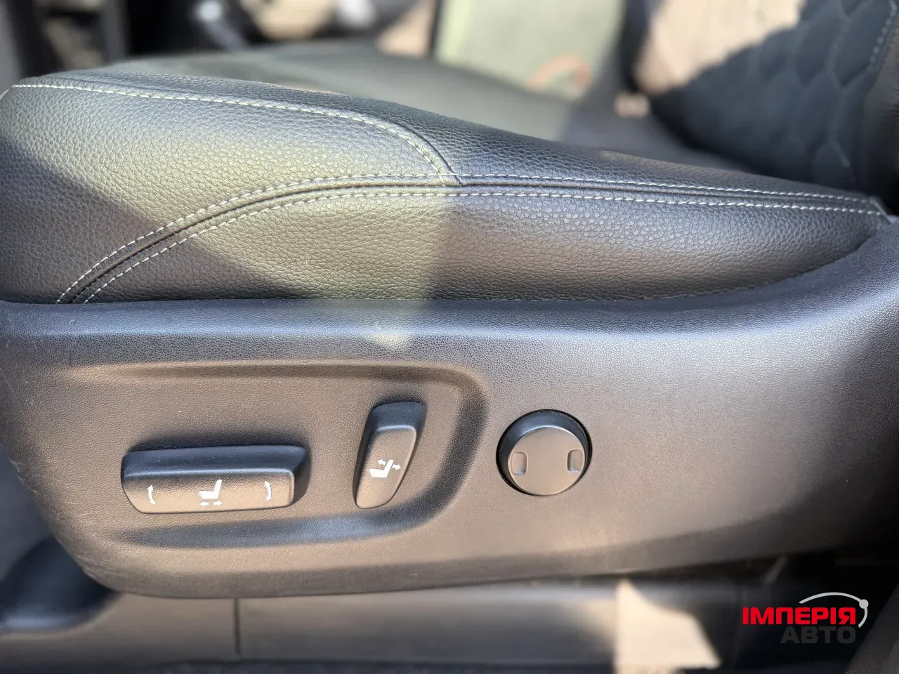 Toyota Land Cruiser Prado - фото 20