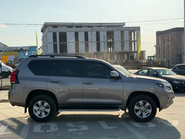 Toyota Land Cruiser Prado - фото 4