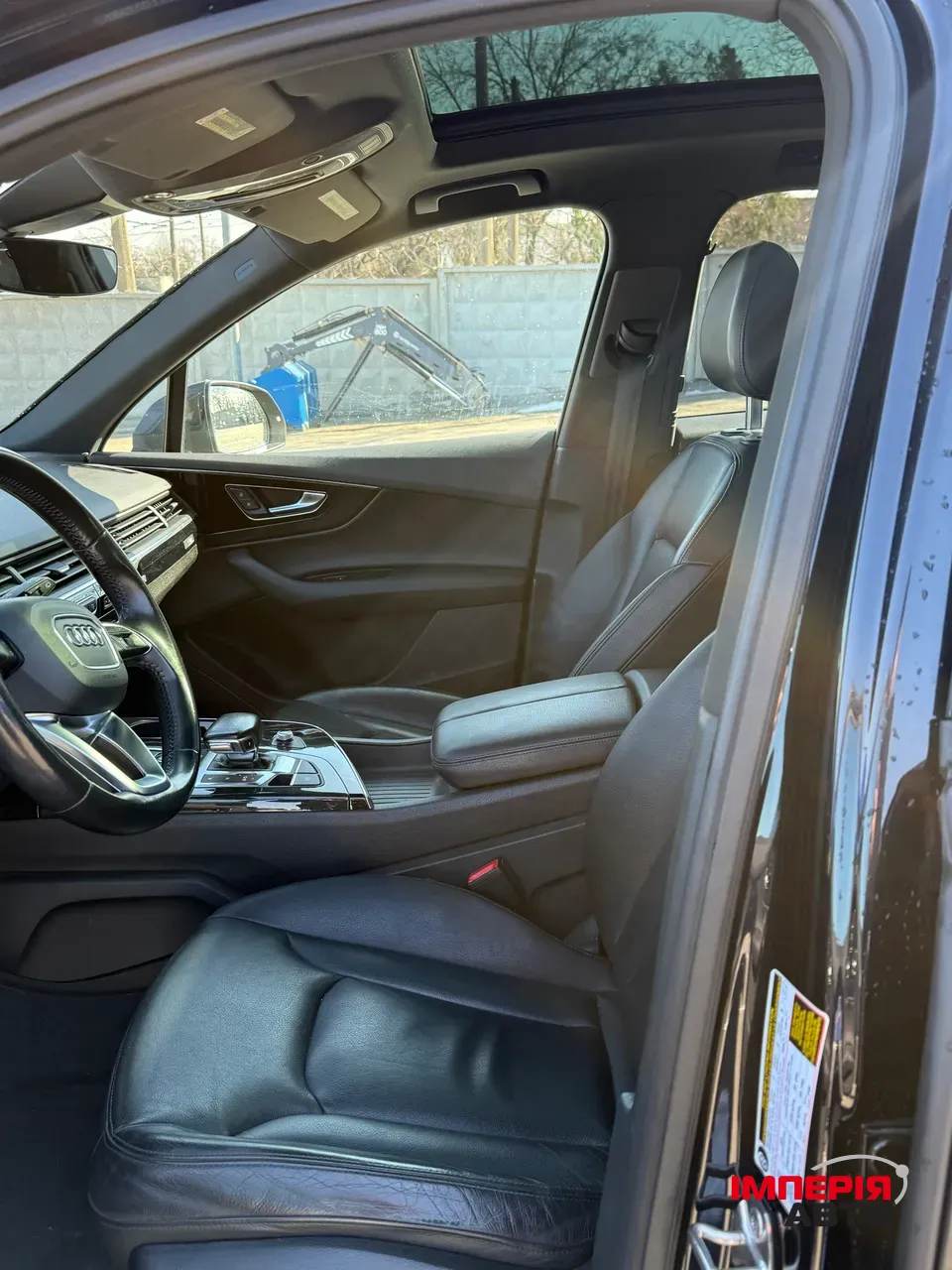 Audi Q7 - фото 10