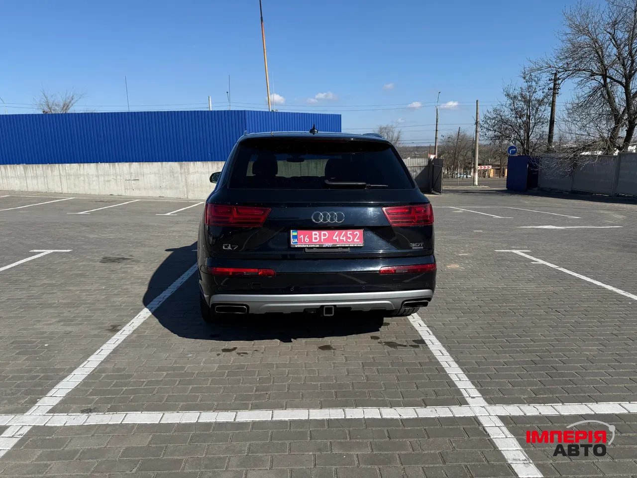 Audi Q7 - фото 6