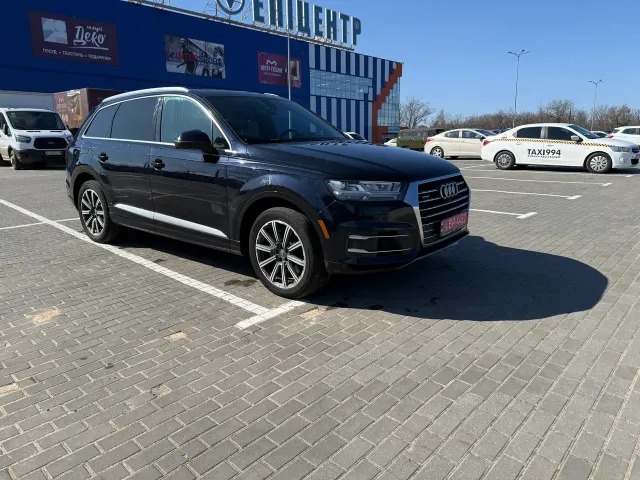 Audi Q7 - фото 4