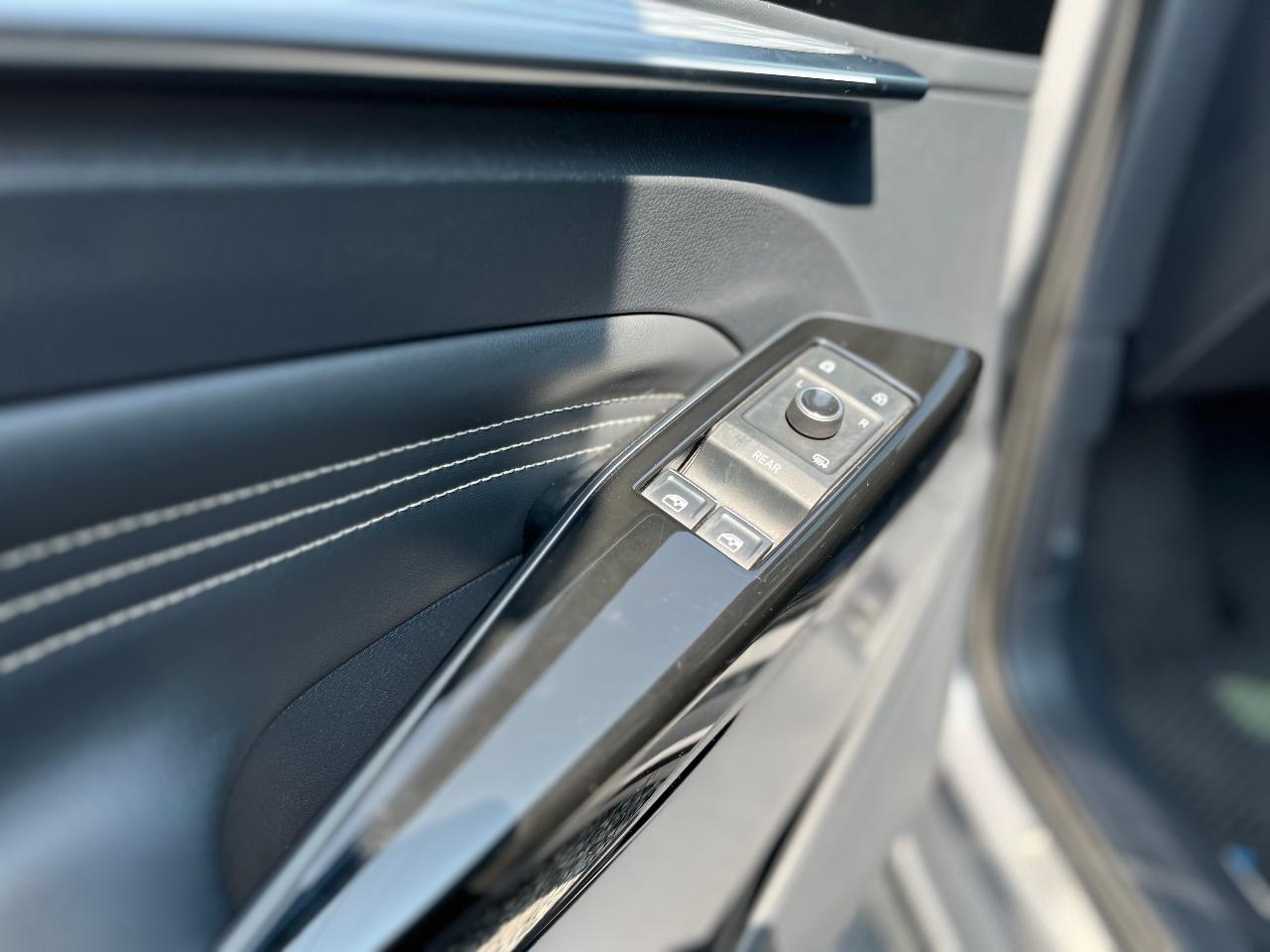 Volkswagen ID.4 - фото 1