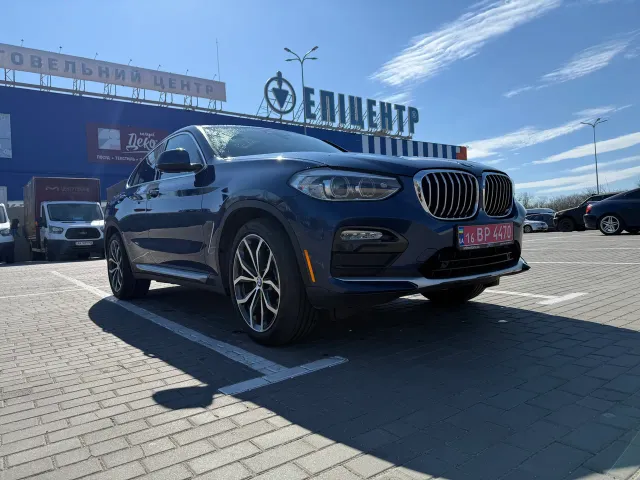 BMW X4 - фото 4