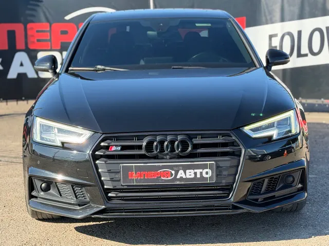 Audi S4 - фото 2