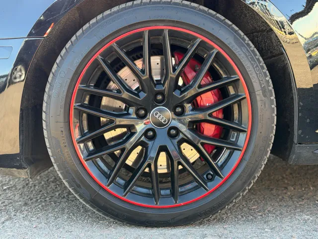 Audi S4 - фото 4