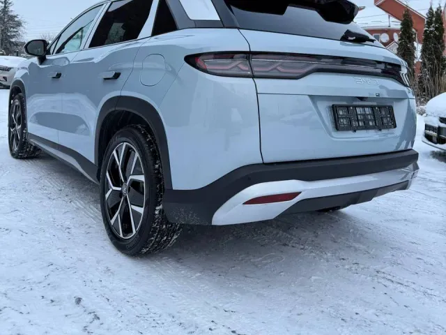 BYD Song L - фото 4