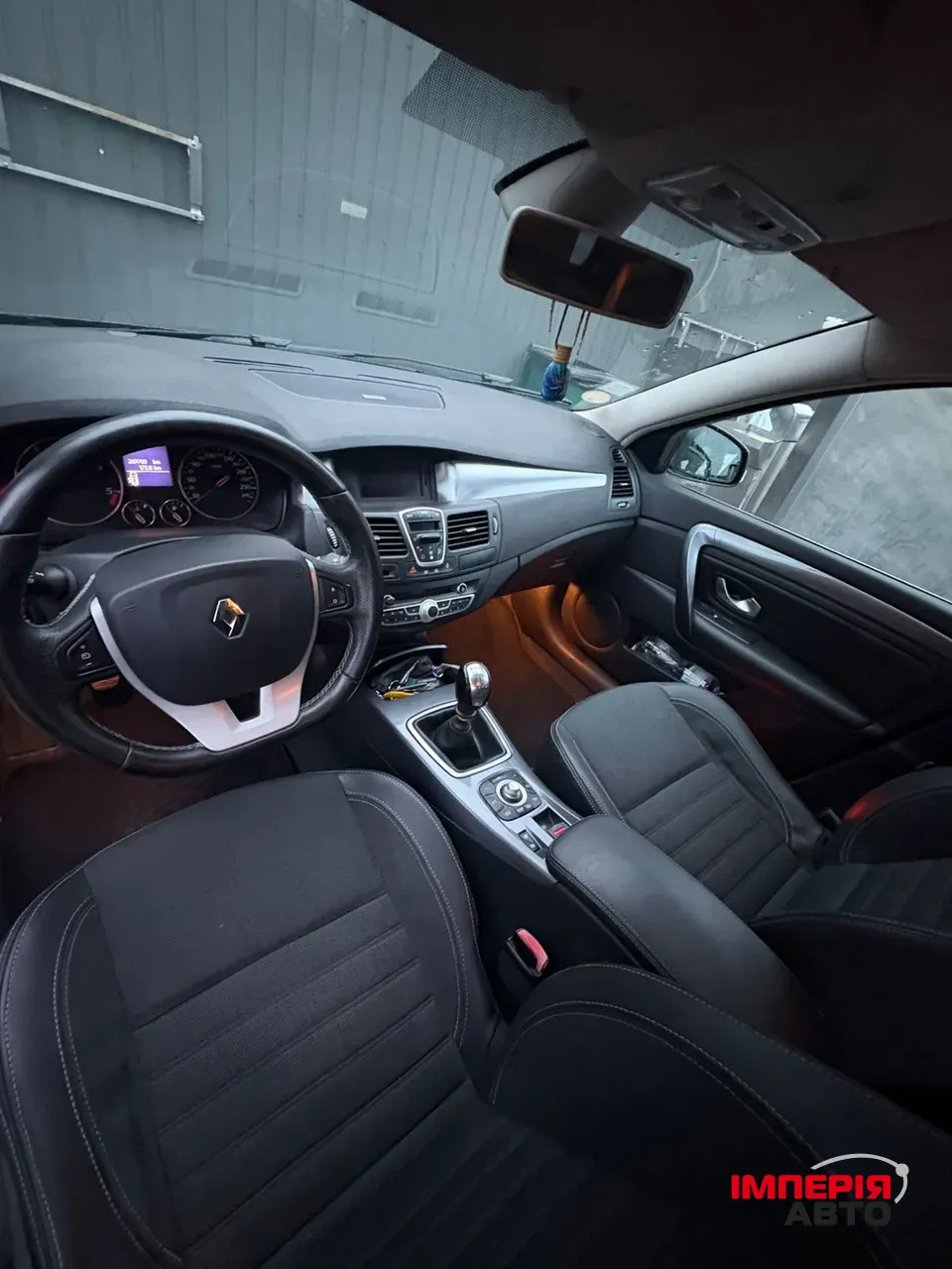 Renault Laguna - фото 12