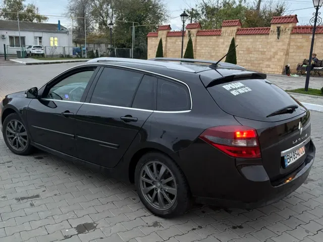 Renault Laguna - фото 4