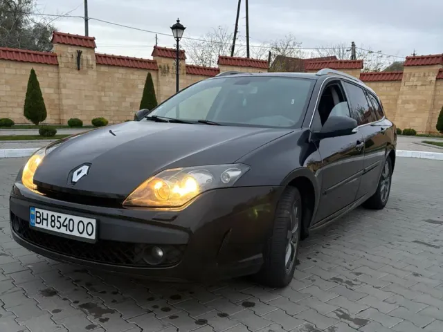 Renault Laguna - фото 3