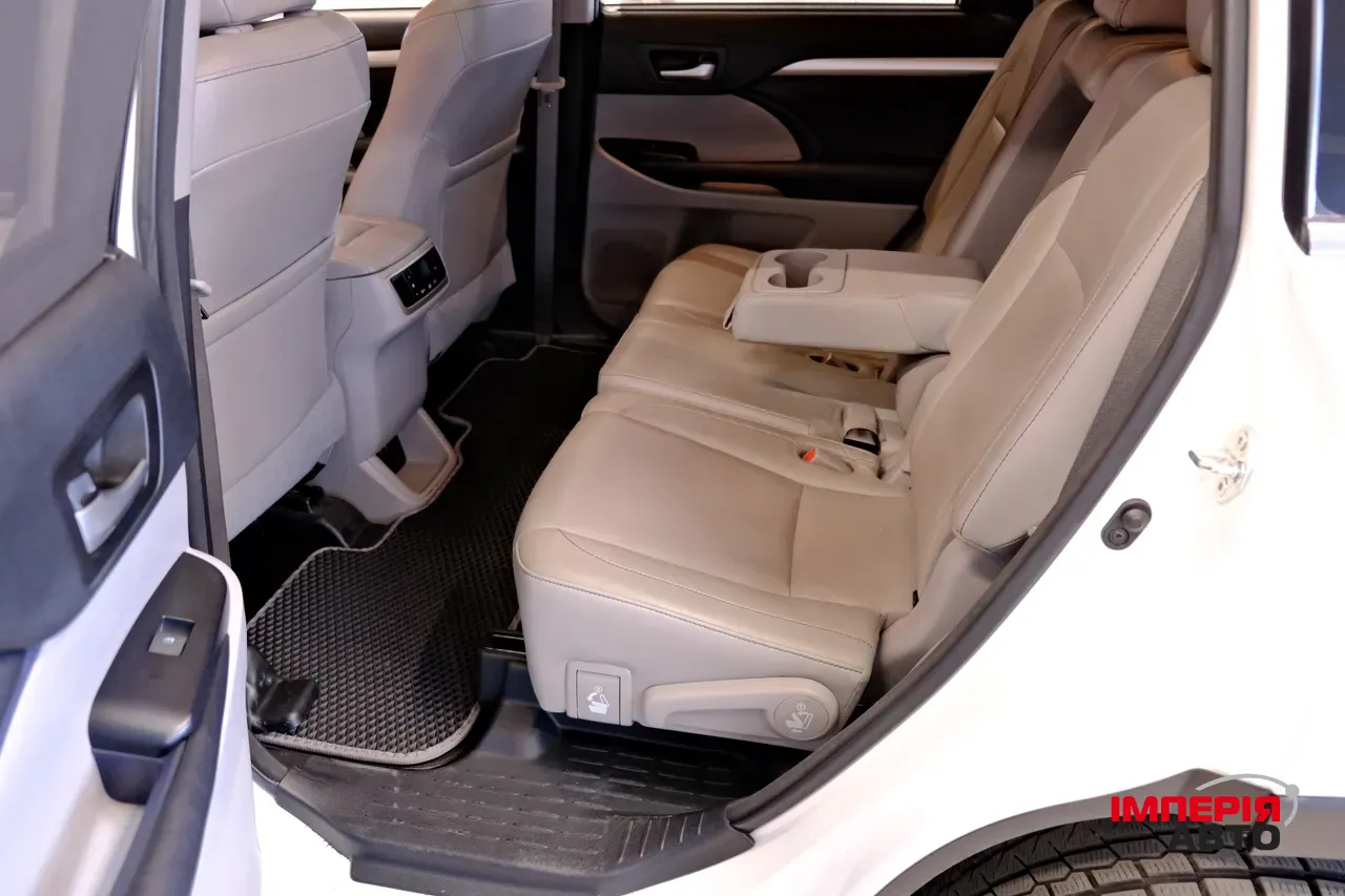 Toyota Highlander - фото 9