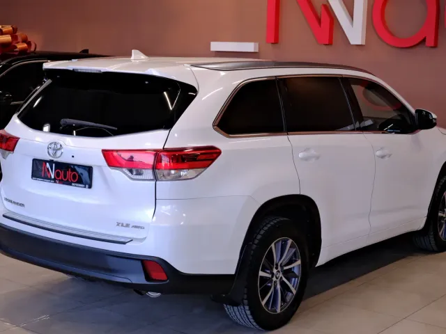 Toyota Highlander - фото 5