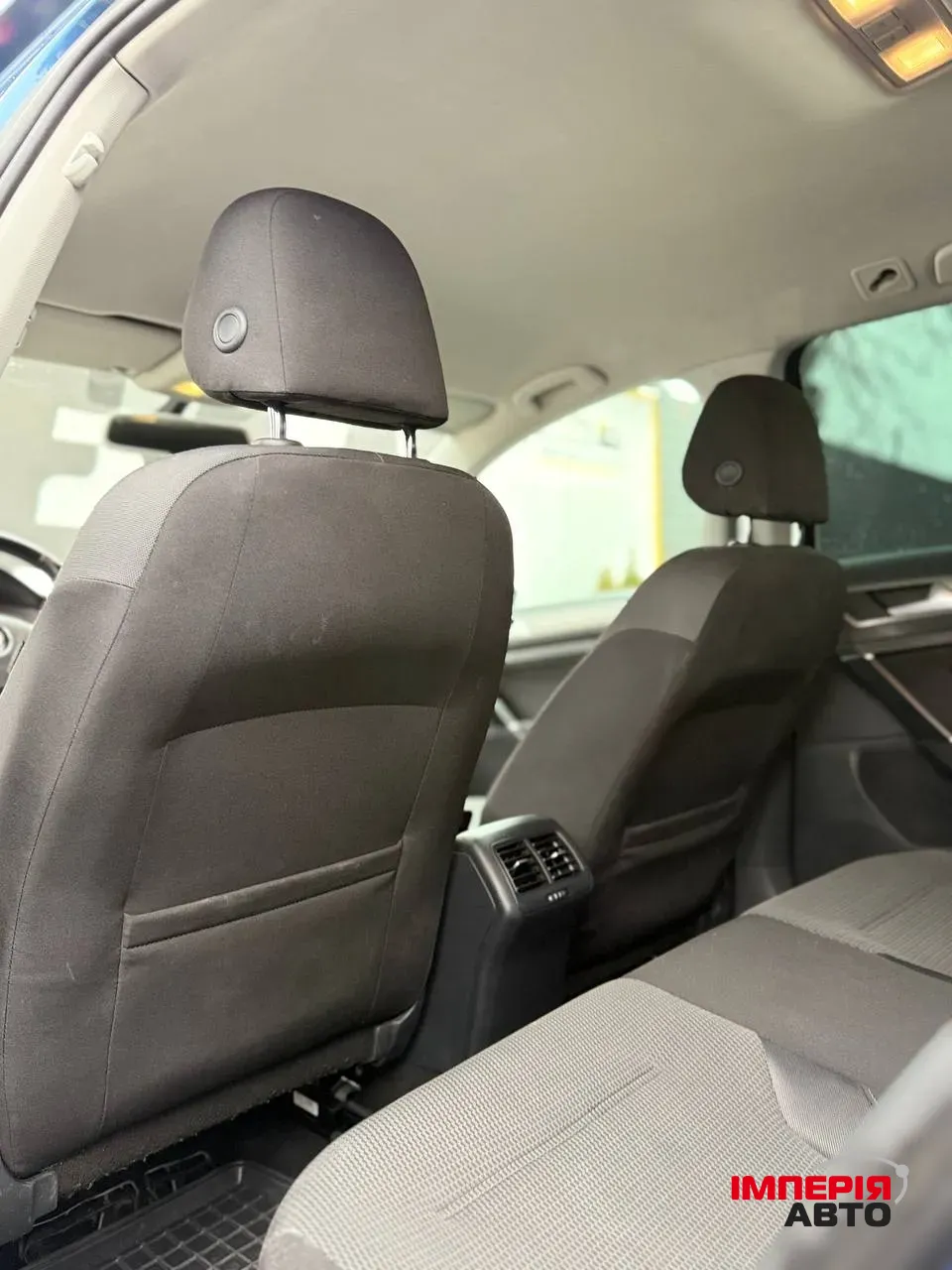 Volkswagen Golf - фото 11