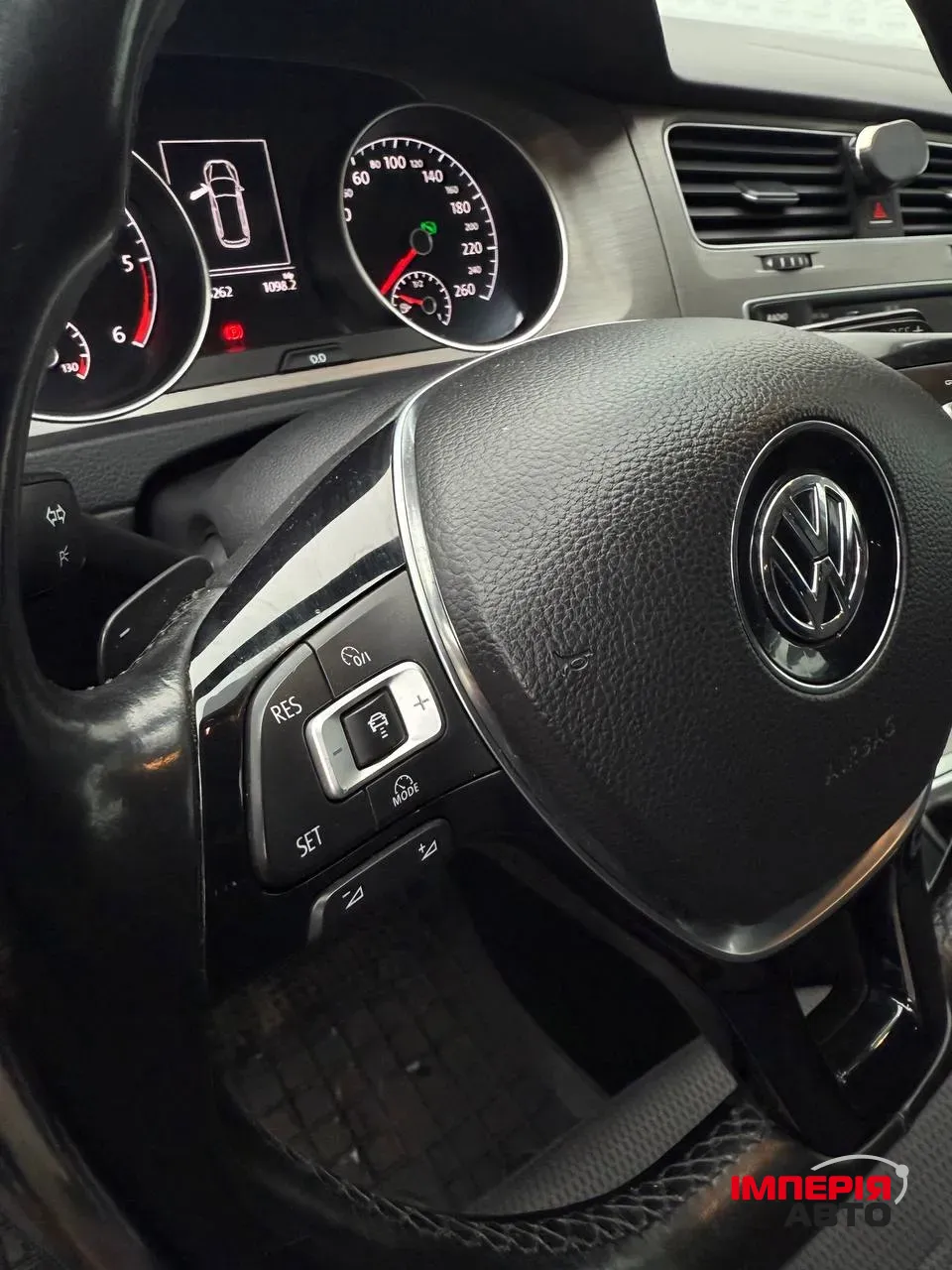 Volkswagen Golf - фото 7